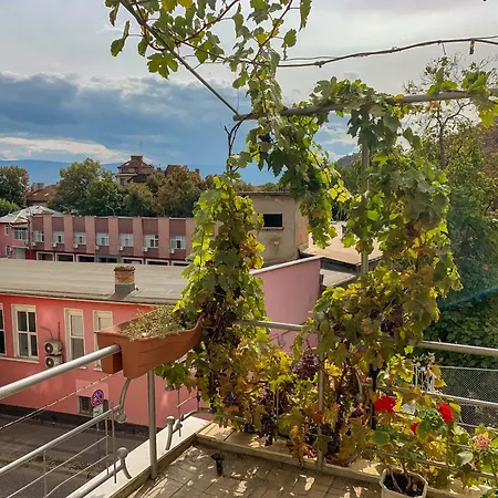 Apartman 2-bedroom Flat - Sunny Balcony *