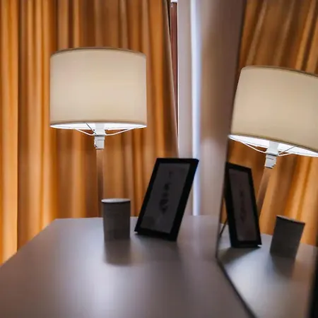 Апартамент 2-bedroom Flat - Sunny Balcony Пловдив