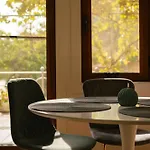 Daire Sunny Balcony 2br Center *