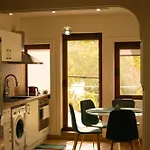 Sunny Balcony 2br Center * Filibe
